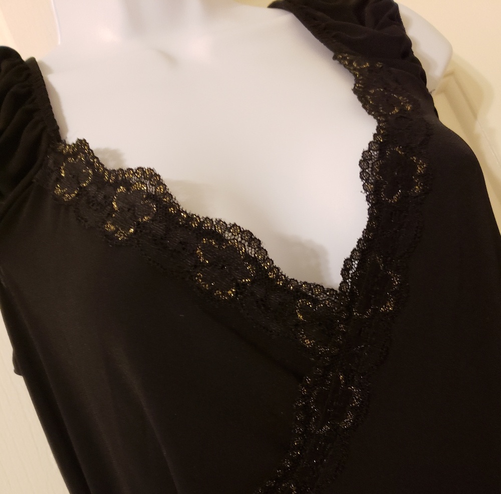 Women's Formal Dress. FIfilles de Paris - Picture 2 of 8